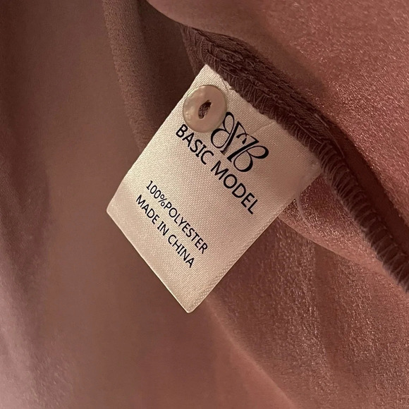 Boutique Basic Model Mauve Pink Tiered Long Sleeve Blouse L - Picture 6 of 6